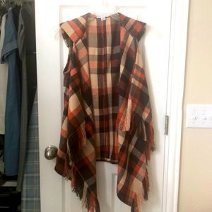 Plaid hooded vest